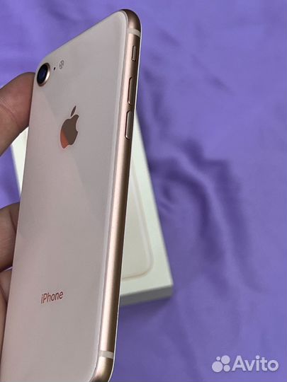 iPhone 8 256GB золотой