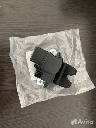 Замок крышки багажника Hyundai solaris 11-17 ориг