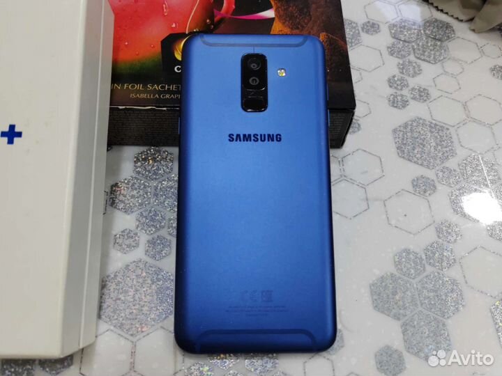 Телефон Samsung Galaxy A6+