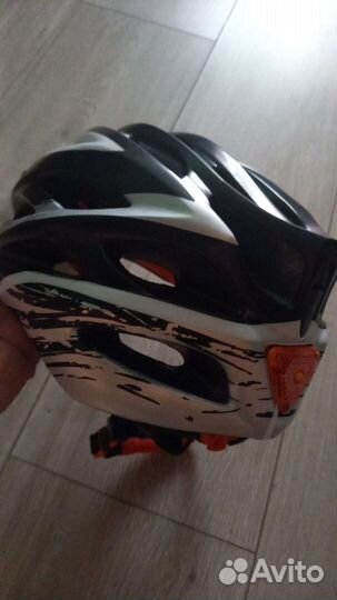 Шлем велосипедный