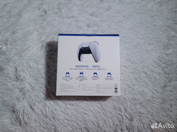 Новый геймпад DualSense для PS5