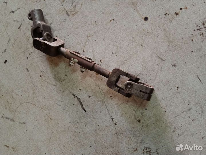 Кардан рулевого механизма Volkswagen Golf 3