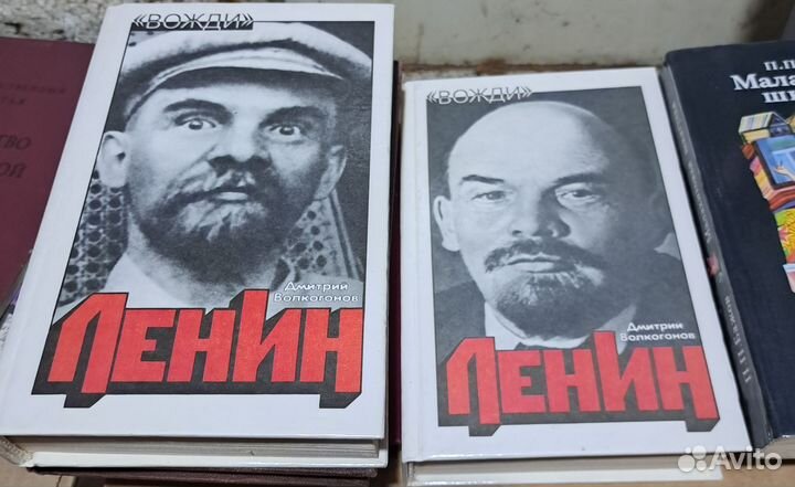 Книги разные цена обговаривается