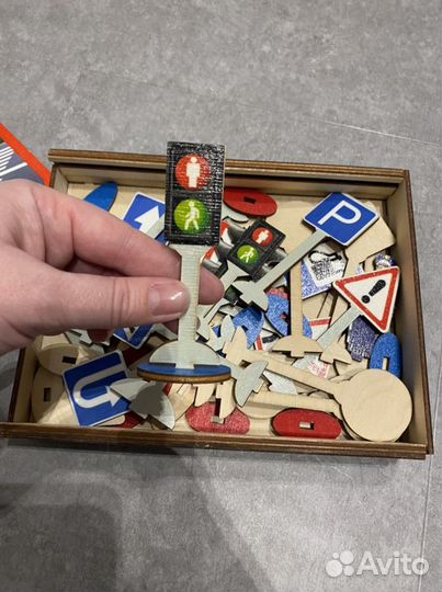 Набор дорожных знаков