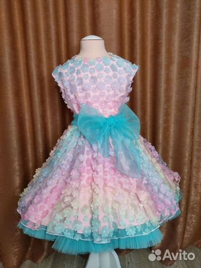 Прокат платьев