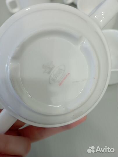 Набор - фарфоровые чашки - бульоницы