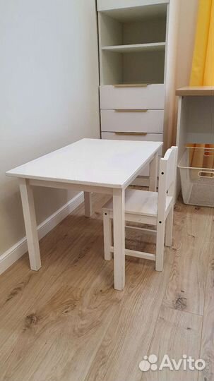 Детский стол и стул IKEA сундвик