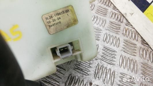 Бачок омывателя ford explorer 3 (2BA05NL01)