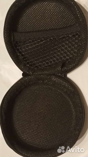 Чехол на молнии жёсткий 70ммх35мм с карманом