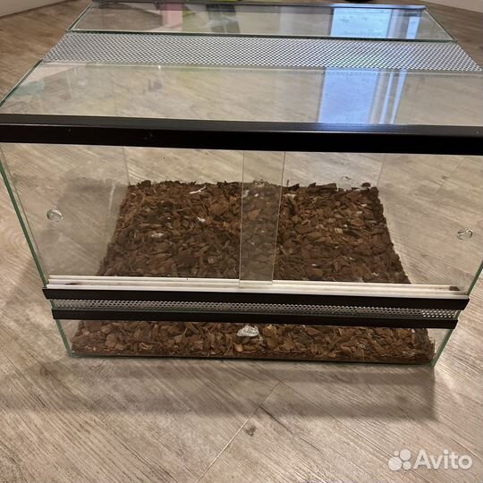 Террариум для змеи, ящериц или др рептилий