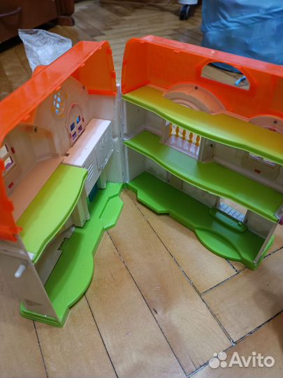 Домик кукольный