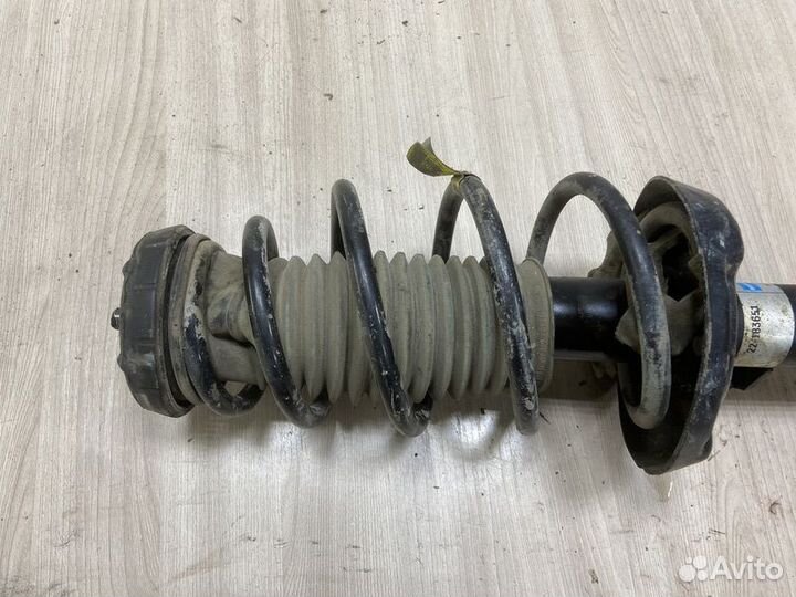 Амортизатор передний правый Chevrolet Cruze I (200