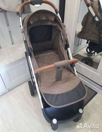 Коляска прогулочная yoya plus