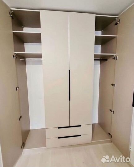 Шкаф распашной створчатый