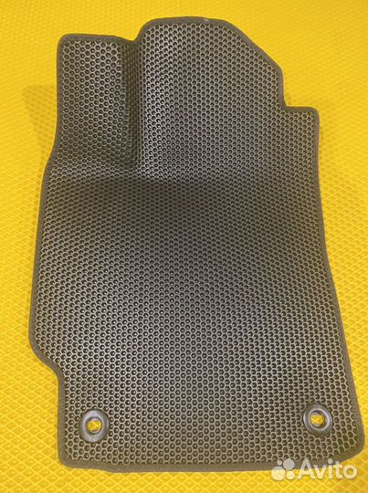 Эва ковриков