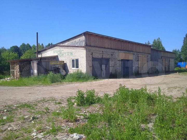 Гараж, > 30 м²