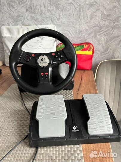 Игровой руль Logitech Formula Vibration Feedback W