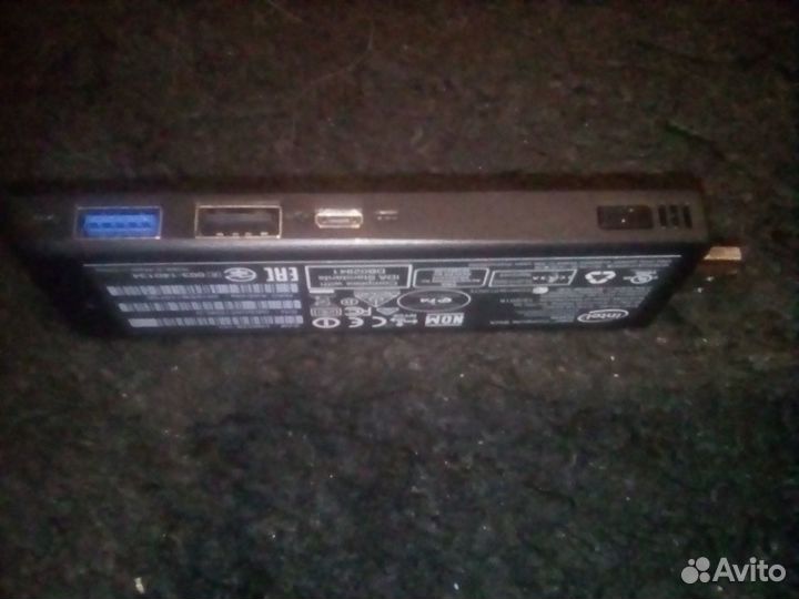 Компьютер- стик Intel blkstk1a32sc
