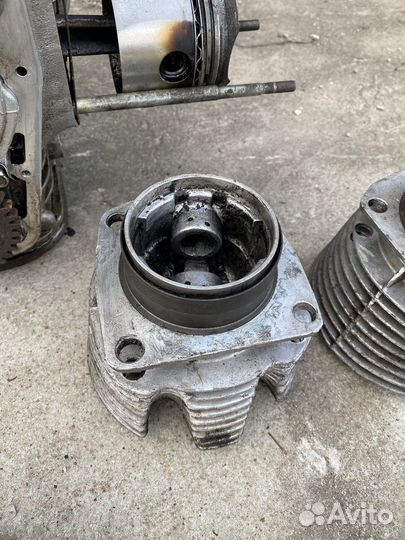 Двигатель на мотоцикл Днепр, отдам с четырьмя цили