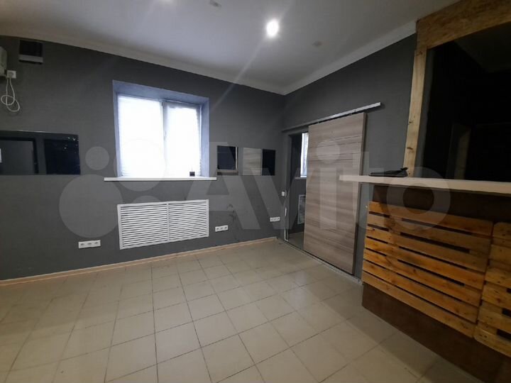 Торговая площадь, 48 м²