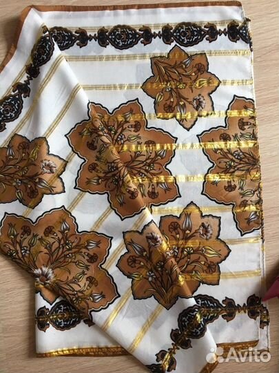 Платки 5 шт. и легкий шарф