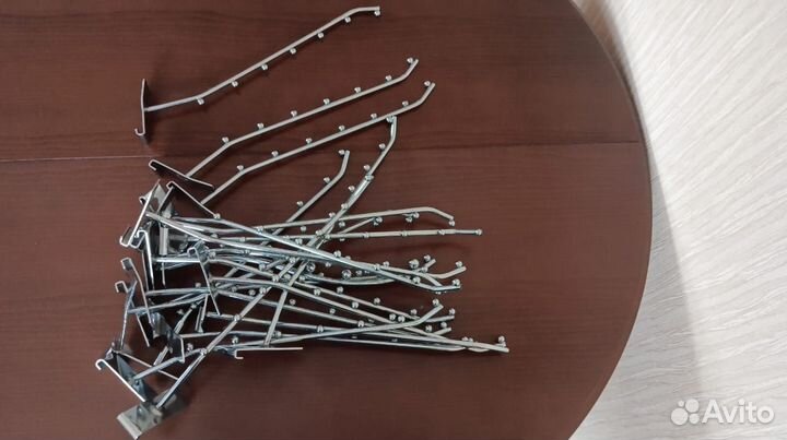 Держатели для вешалок