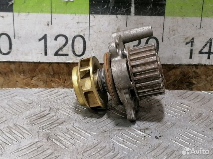 Насос водяной помпа Volkswagen Passat b5 1996-2000