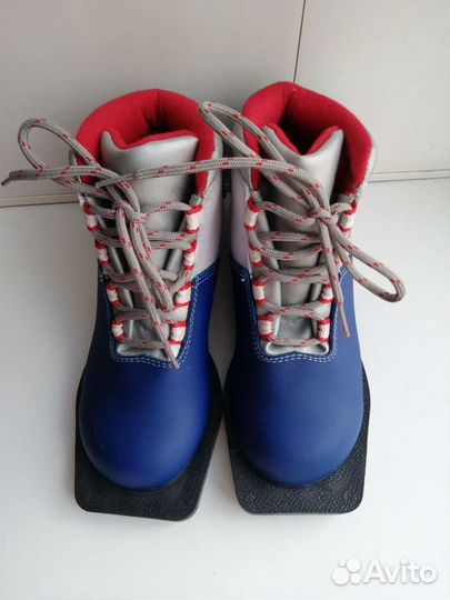 Лыжные ботинки детские, размер 32