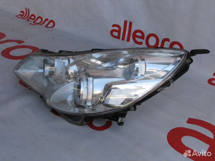 Subaru Legacy Outback фара левая передняя