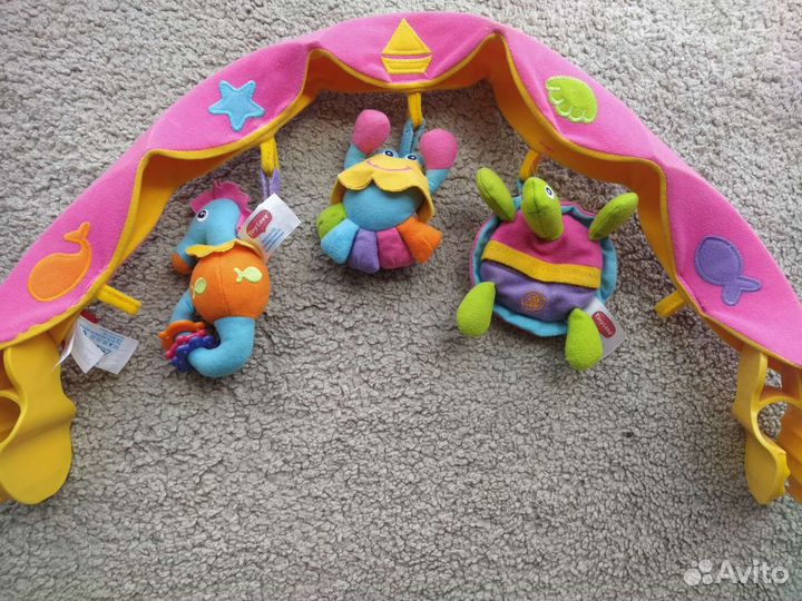 Яркая дуга на коляску/ кроватку Tiny love