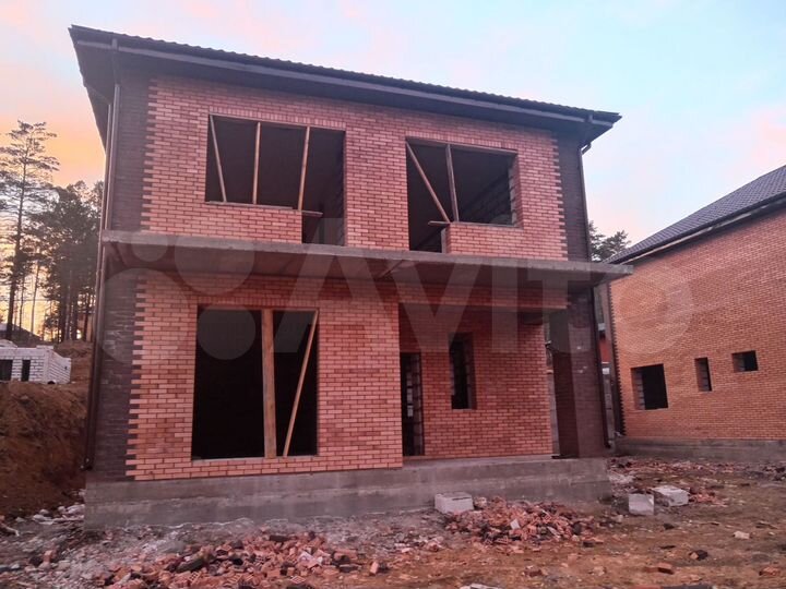 Дом 183 м² на участке 7 сот.