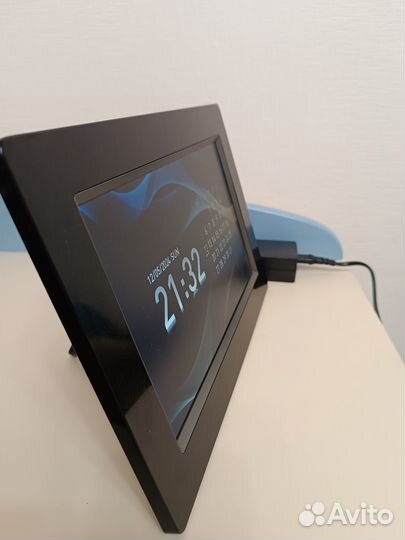 Цифровая фоторамка Samsung SPF-105P