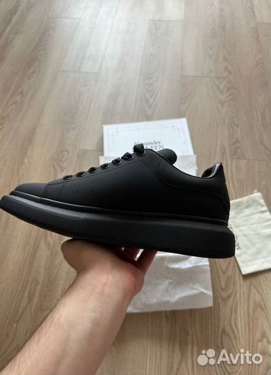 Кеды Alexander Mcqueen Черные