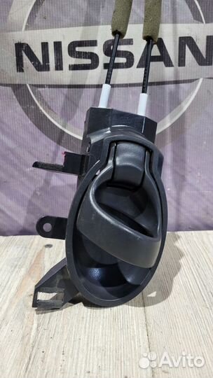 Ручка двери внутренняя салона Nissan micra K12 Лев