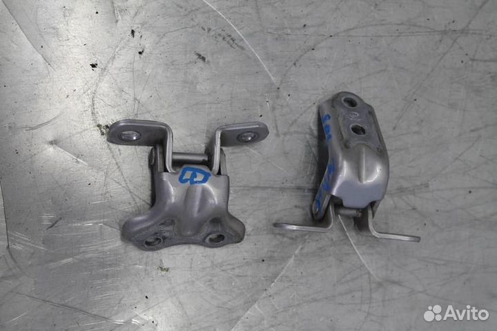 Петли двери задней левой Hyundai-KIA Solaris 1