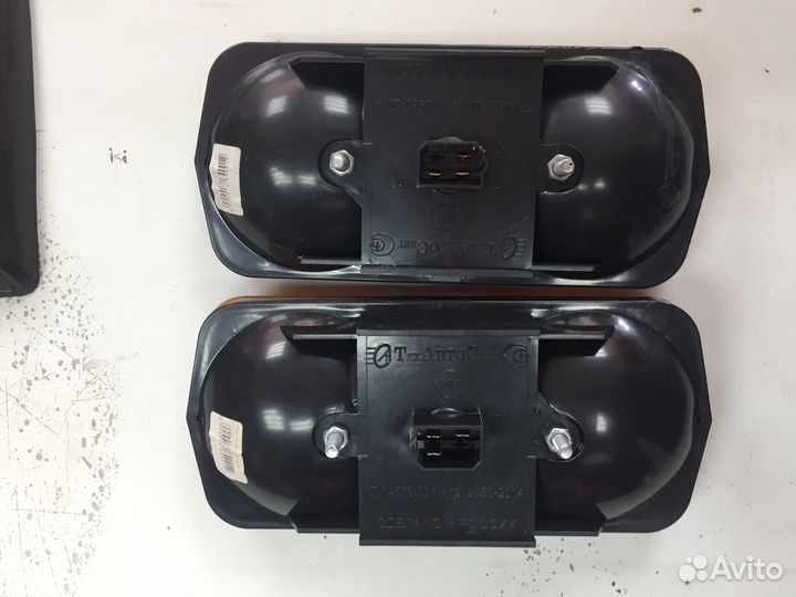 Продам задние накладные фонари
