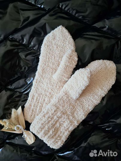 Варежки женские новые