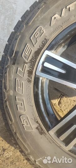 Bridgestone Dueler A/T 225/70 R16