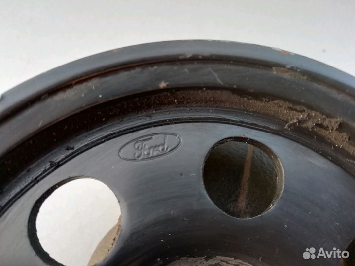 Насос гура Форд Фокус 1 Zetec (1373802)