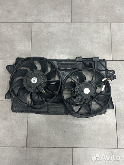 Вентилятор Ford Mustang 6 оригинал FR33-8C607-BE
