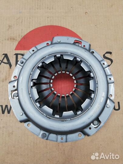 Корзина сцепления Valeo DWC17 Daewoo Nubira