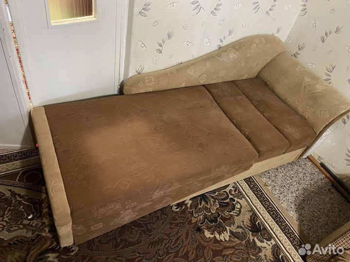 Замечательный диван-кровать