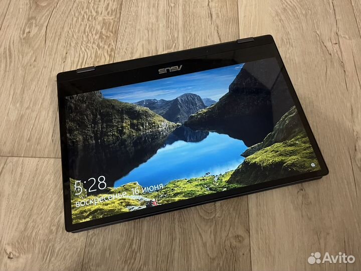 Ноутбук трансформер Asus