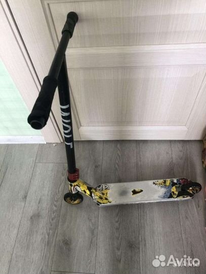 Трюковой самокат