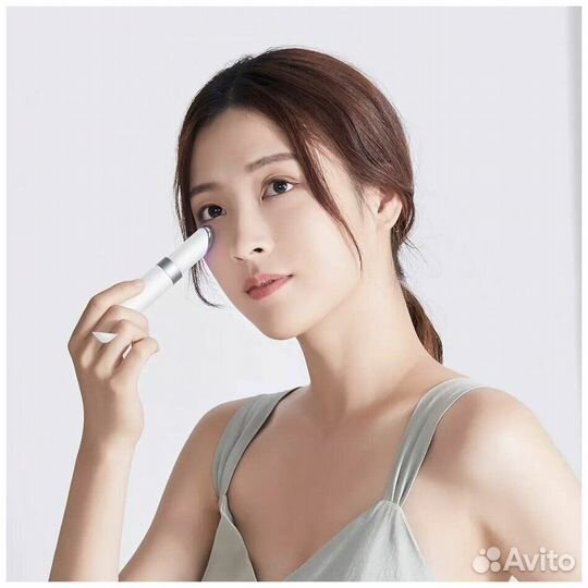 Массажер для ухода за кожей вокруг глаз WellSkins