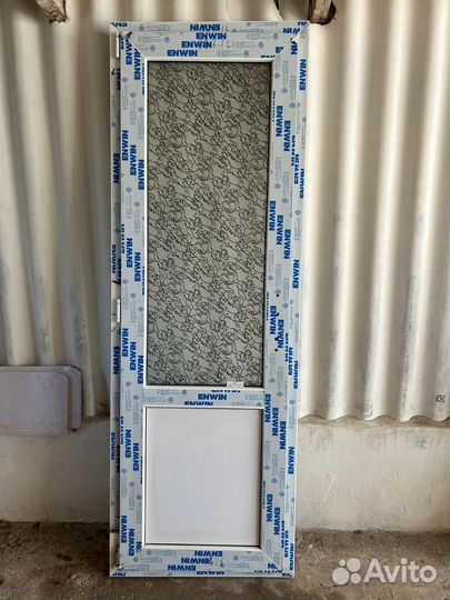 Двери межкомнатные с коробкой новые