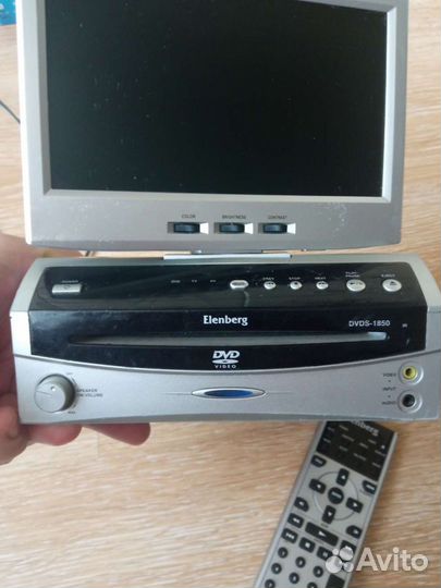 Автомобильный dvd плеер