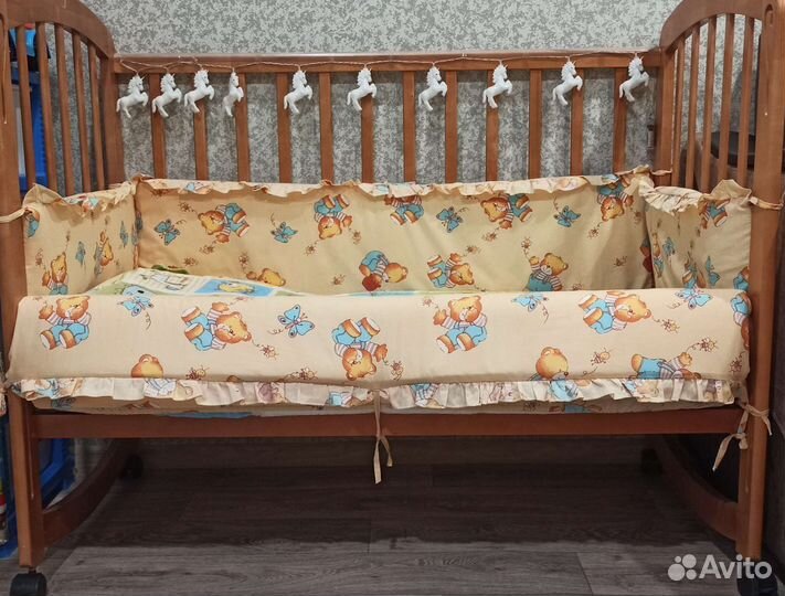 Детская кроватка