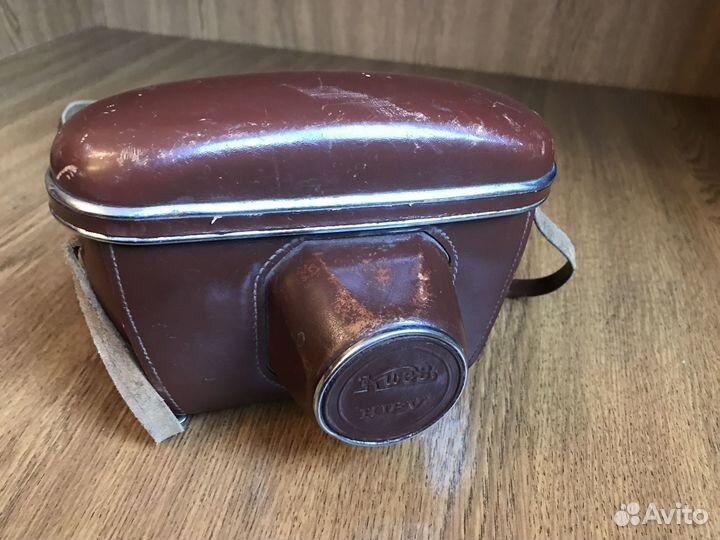 Пленочный фотоаппарат Киев с объективом Юпитер 8