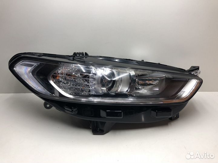Фара правая Ford Mondeo 5 Галоген